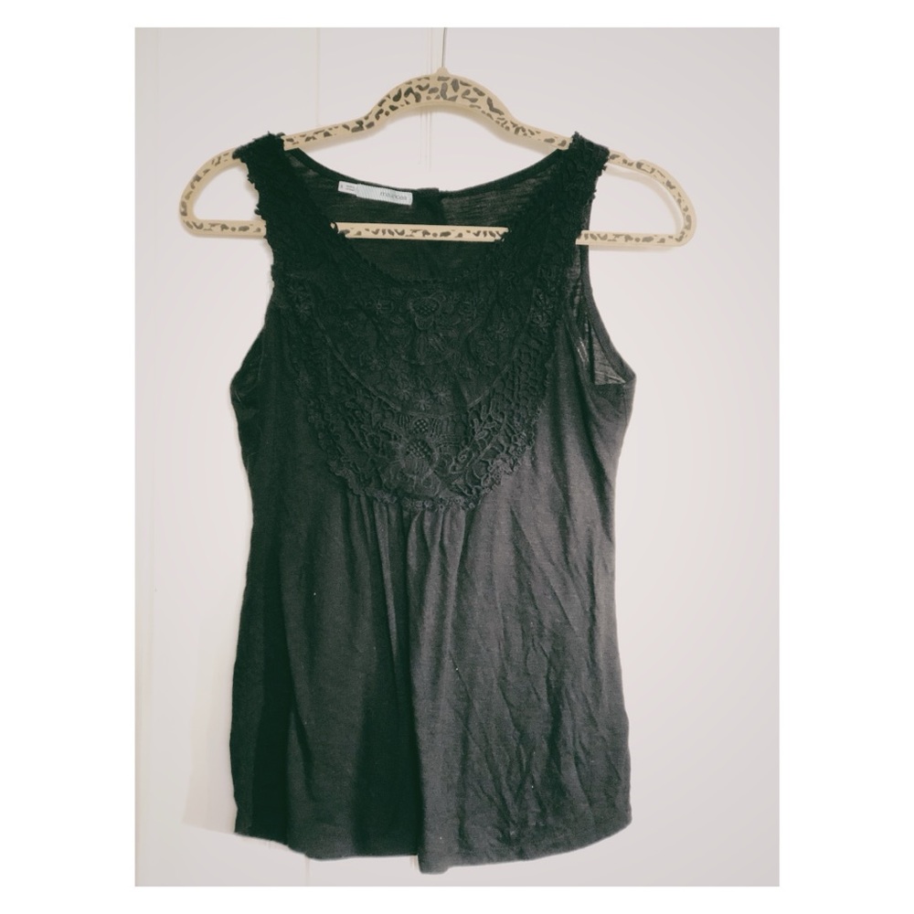 🌚Beautiful Sleeveless Black Blouse 💀